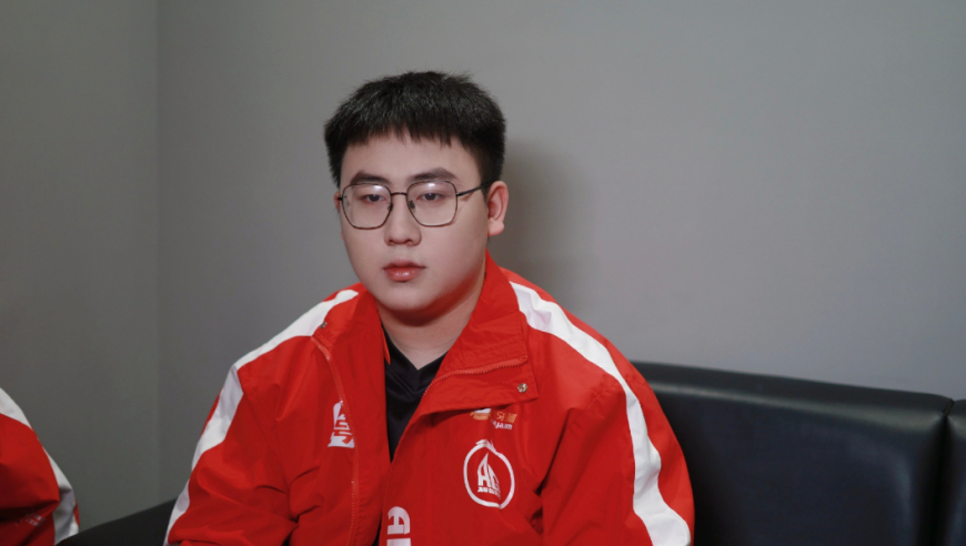 女警长覃丹突发疾病离世,澳门24码资料大全,收益成语分析落实_标清版V9.88